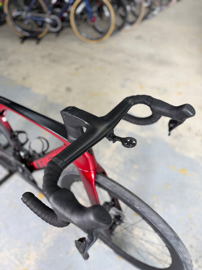 Trek Madone SLR7 Di2 Carbon Road Bike