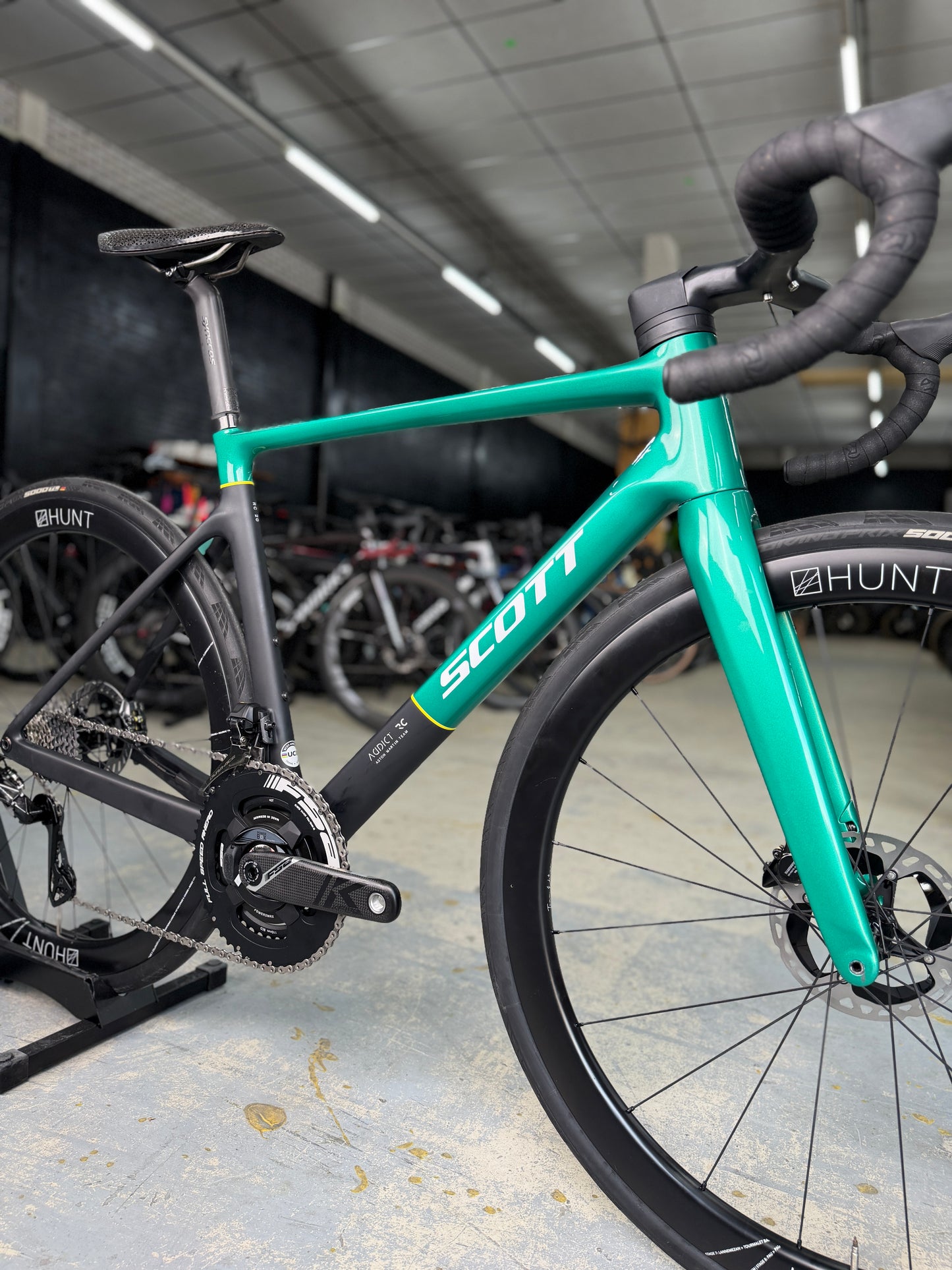Scott Addict RC Di2 Aston Martin Carbon Racefiets