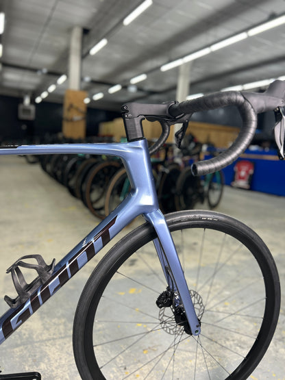 NEW Giant Defy Advanced Di2 Carbon Road Bike