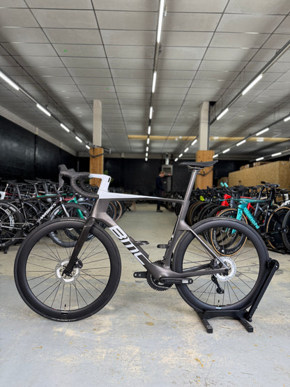 NIEUW BMC TeamMachine R01 LTD Di2 Carbon Racefiets