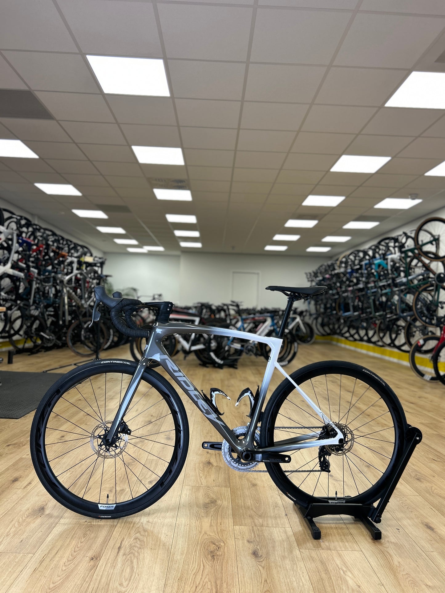 Ridley Fenix ​​SLiC AXS Carbon Road Bike