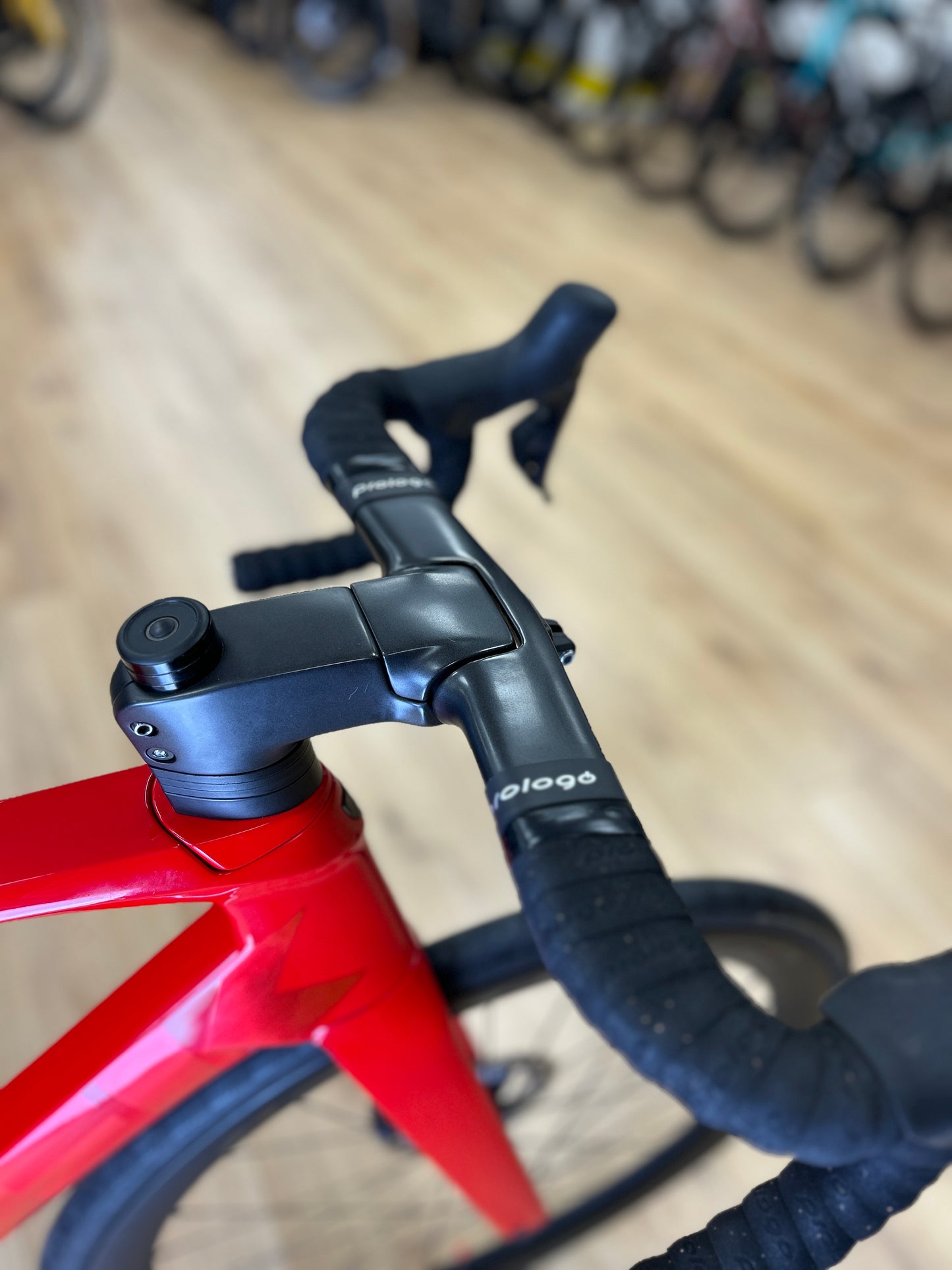 Trek Madone SL7 Di2 Carbon Road Bike