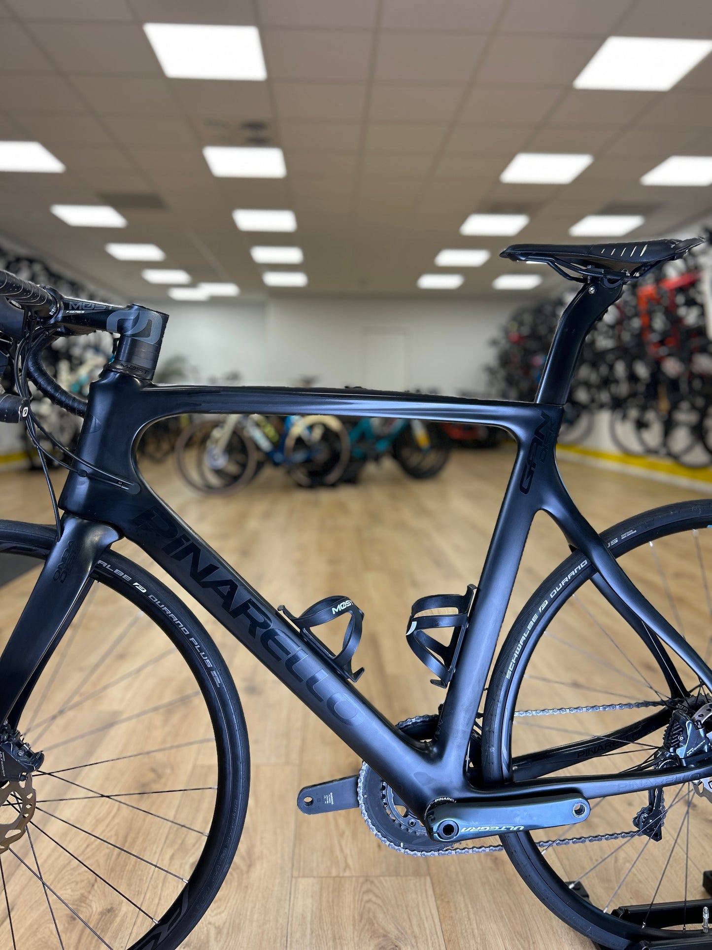 Pinarello Gan Disk Carbon Racefiets