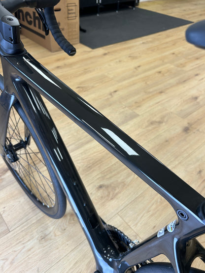 Showroom Orbea Orca M30 Carbon Disc Racefiets