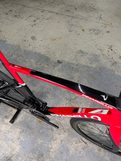 Pinarello F eTap Red Carbon Racefiets