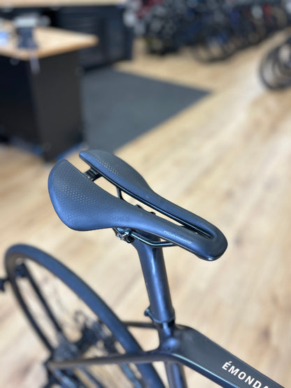 Trek Emonda SL6 Di2 Carbon Road Bike