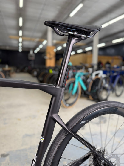 NIEUW BMC Roadmachine Di2 Carbon Racefiets