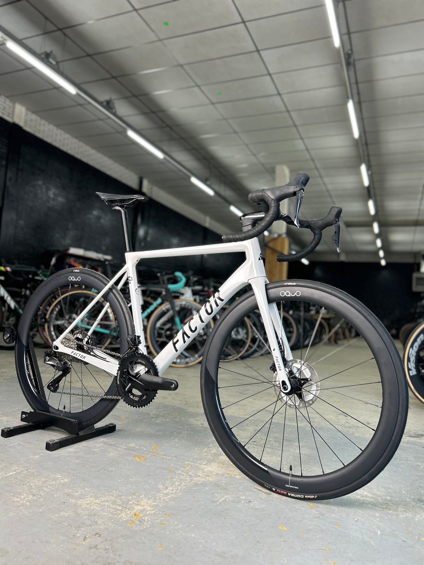 Showroom Factor O2 Di2 Carbon Racefiets