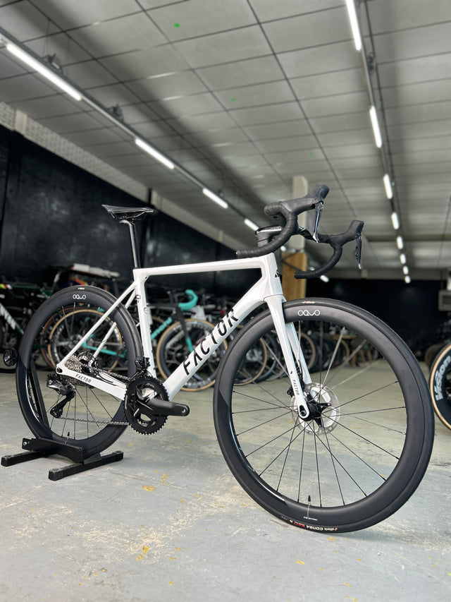 Showroom Factor O2 Di2 Carbon Racefiets