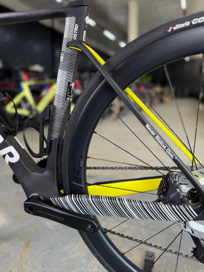 NIEUW Factor Ostro VAM Di2 Carbon Racefiets