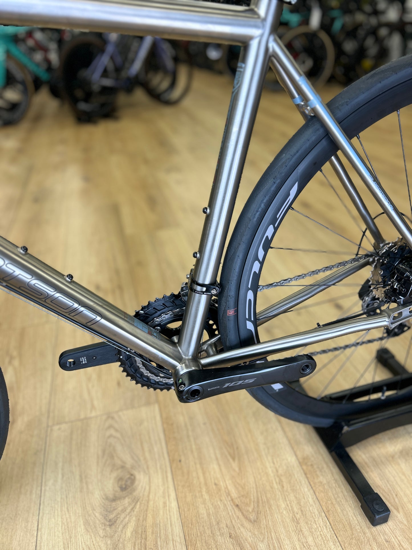 Showroom Model Gilbertson Allure Disc Racefiets