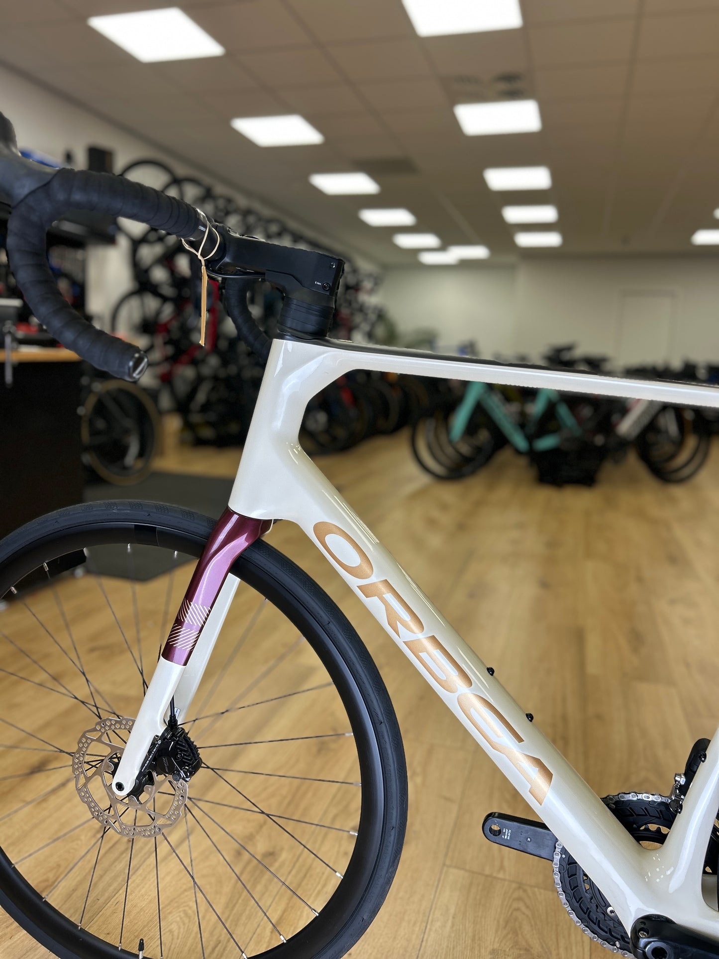 0km Showroom Model Orbea Orca M30iTEAM Di2 Carbon Racefiets