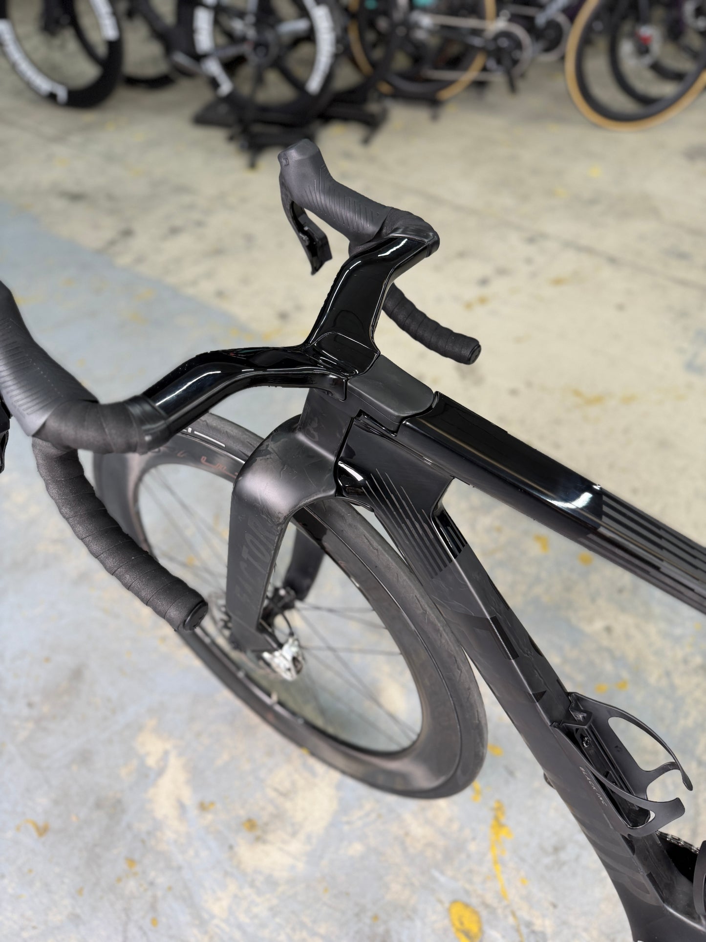 250km Factor ONE SRAM Red eTap Carbon Racefiets