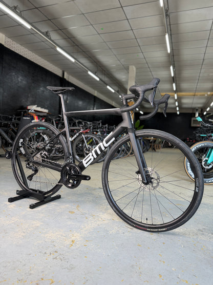 NIEUW BMC Teammachine SLR FIVE Di2 Carbon Racefiets