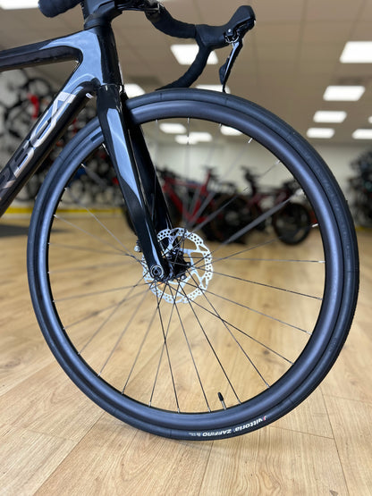 Showroom Orbea Orca M30 Carbon Disc Racefiets