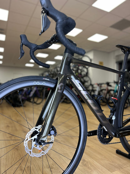 Scott Addict RC Di2 Carbon Road Bike