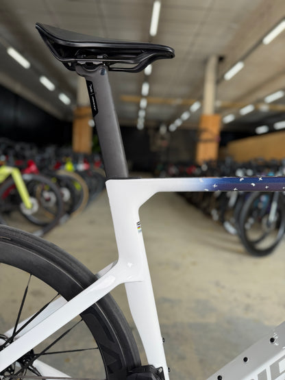 100km Ridley Noah Fast 3.0 AXS Tomorrowland Edition Carbon Racefiets