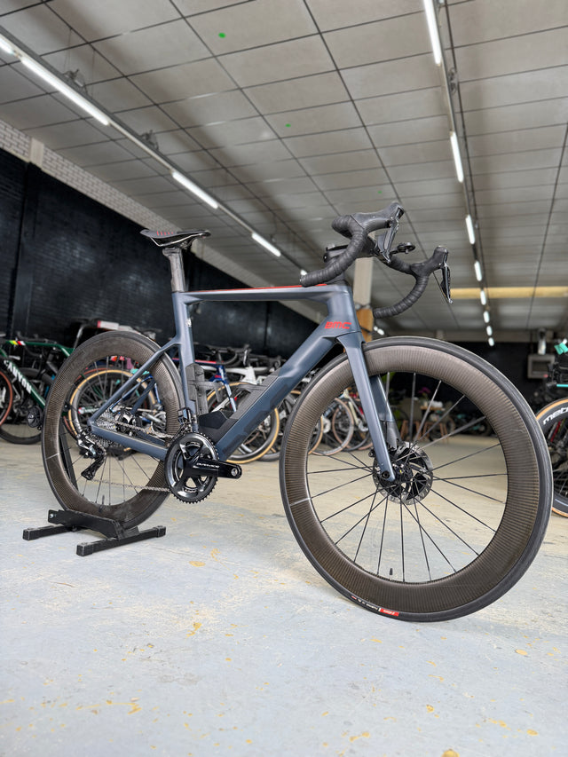 BMC TimeMachine Road 01 ONE Dura Ace Di2 Carbon Racefiets
