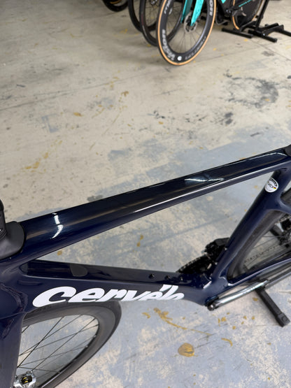 Cervélo Caledonia-5 Red eTap Carbon Racefiets