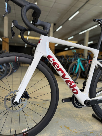 SHOWROOM Cervélo Caledonia-5 AXS Carbon Racefiets