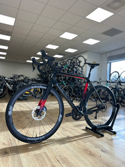 Colnago CLX Disc Carbon Road Bike