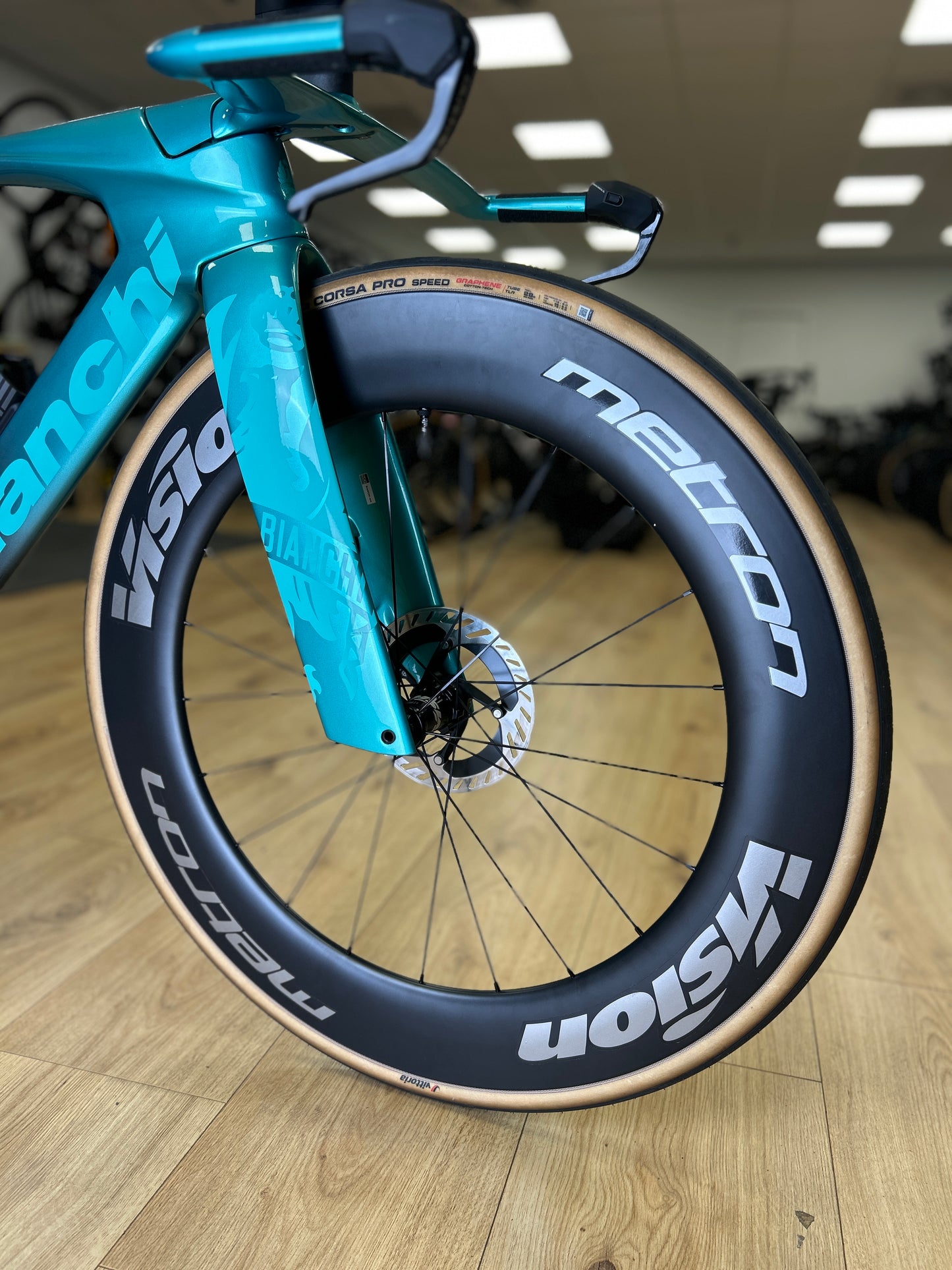 Bianchi Aquila RC Disc Di2 Carbon TT