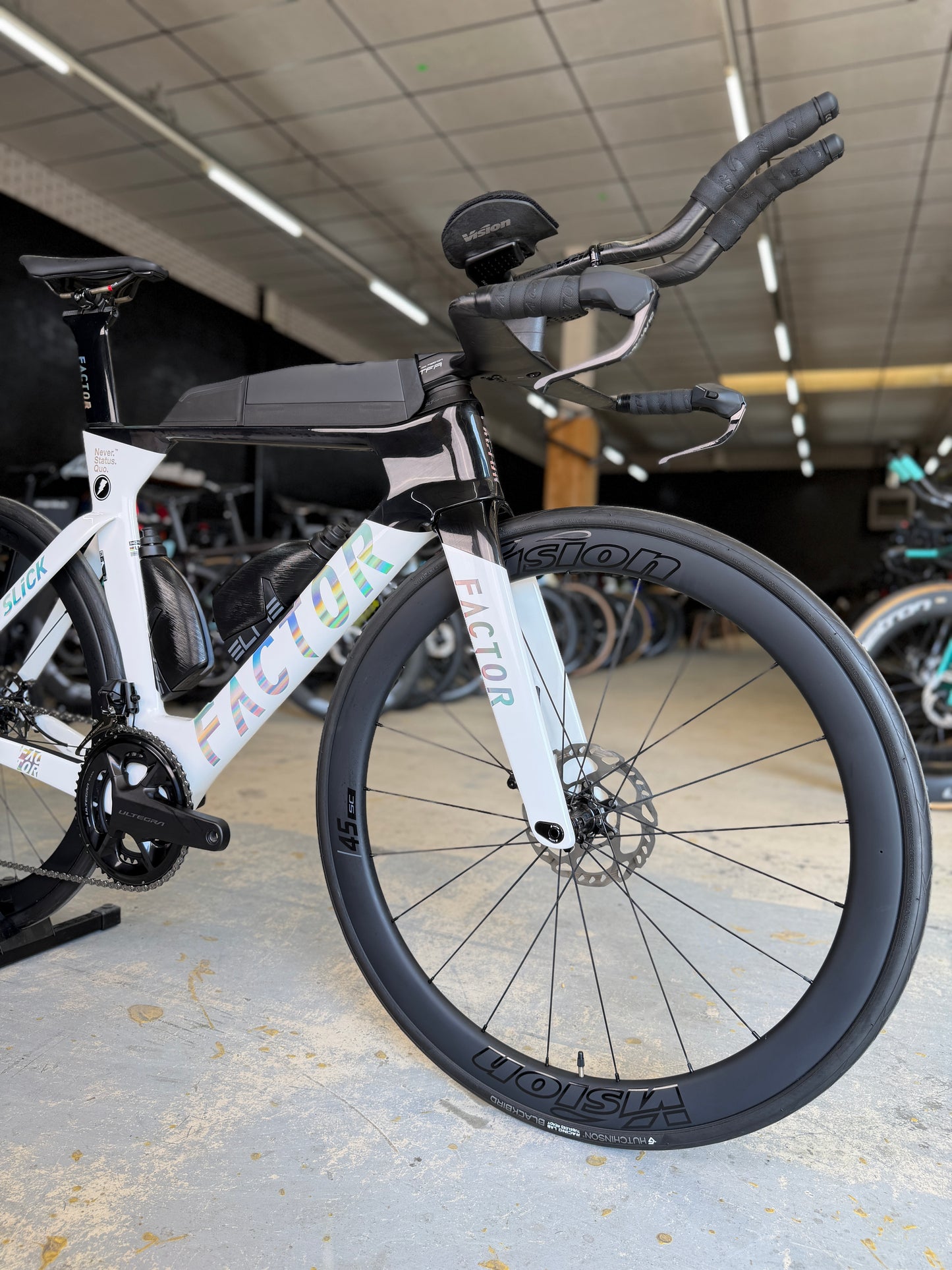 Demo Factor SLiCK Di2 Carbon TT