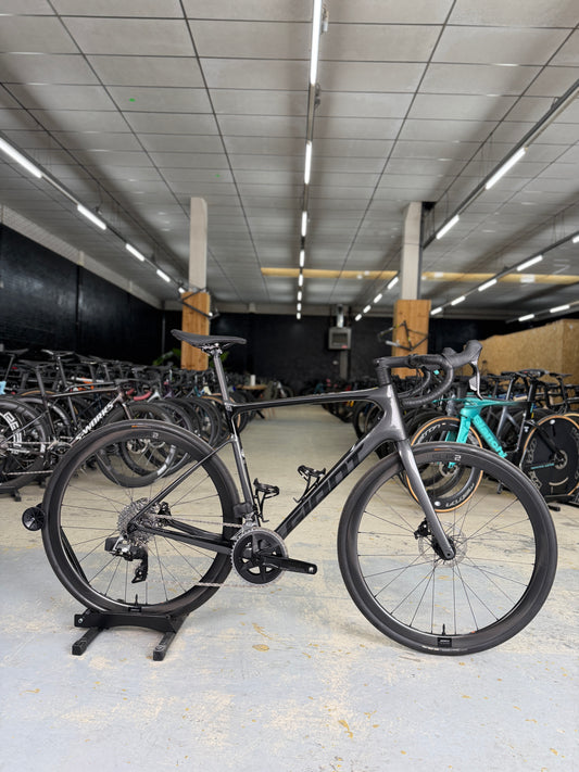 Giant Defy Advanced Pro AXS Carbon Racefiets