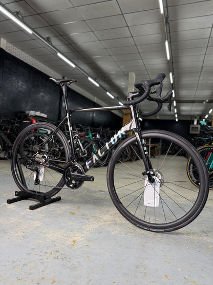 NIEUW Factor O2 VAM Di2 Carbon Racefiets