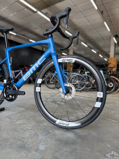 NIEUW BMC Roadmachine TWO Di2 Carbon Racefiets