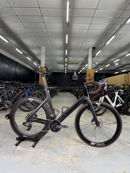 Canyon Aeroad CF SLX AXS Carbon Racefiets