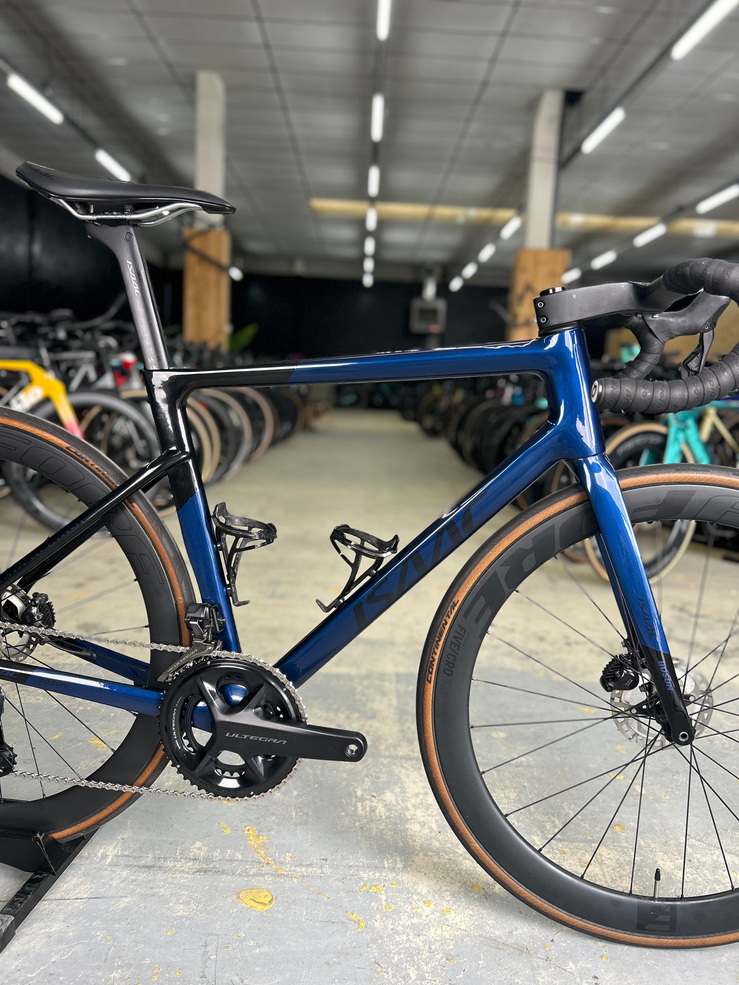 Isaac Boson Di2 Carbon Road Bike