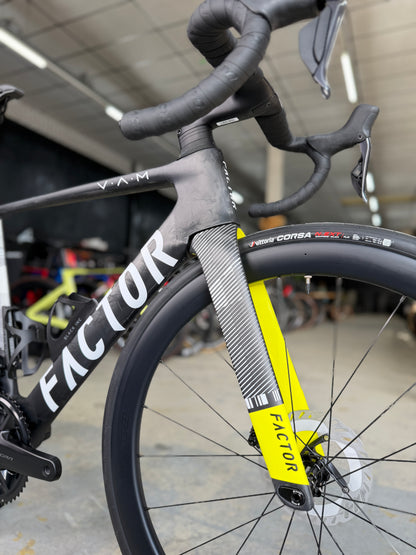 NIEUW Factor Ostro VAM Di2 Carbon Racefiets