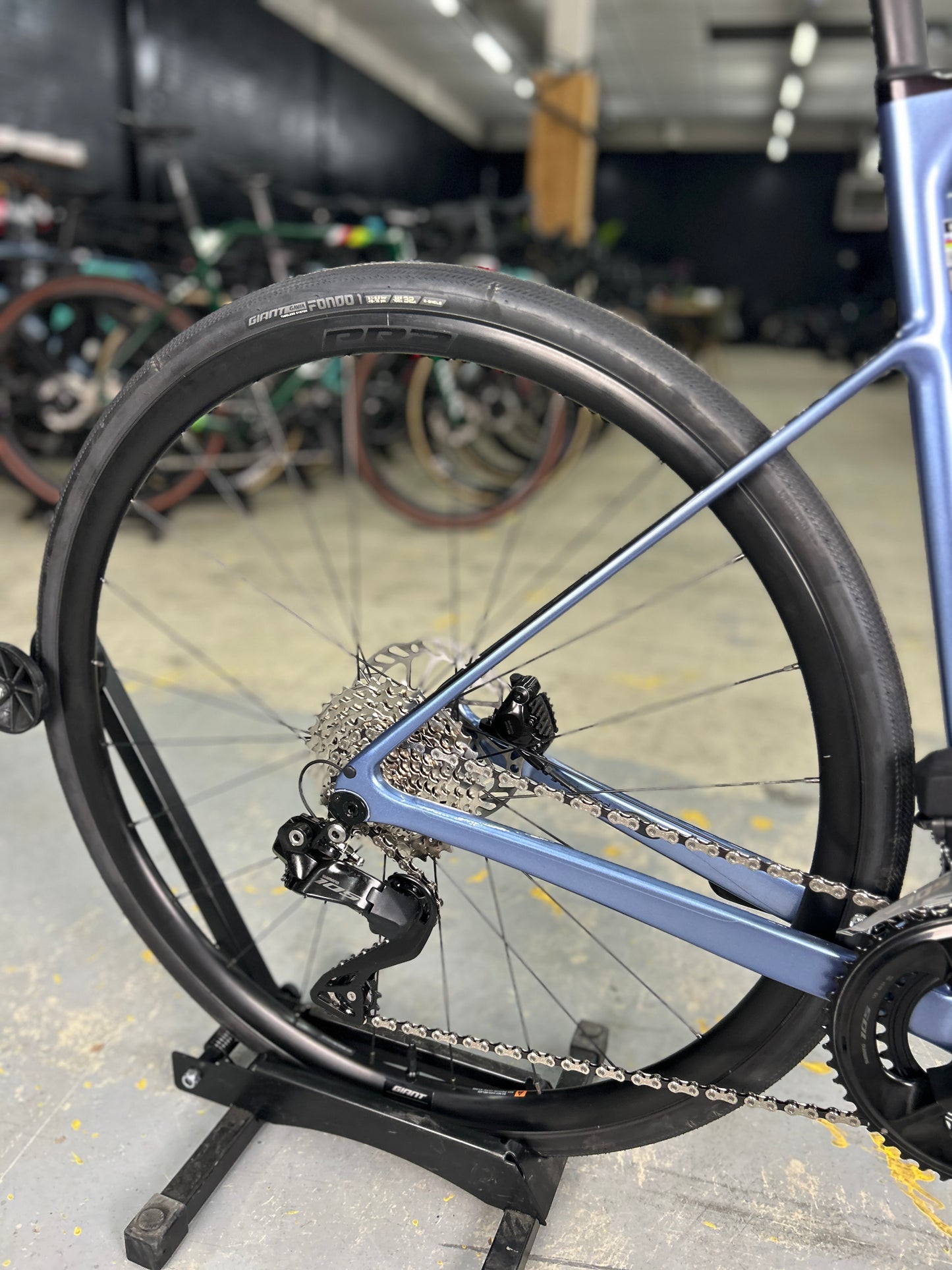 NEW Giant Defy Advanced Di2 Carbon Road Bike