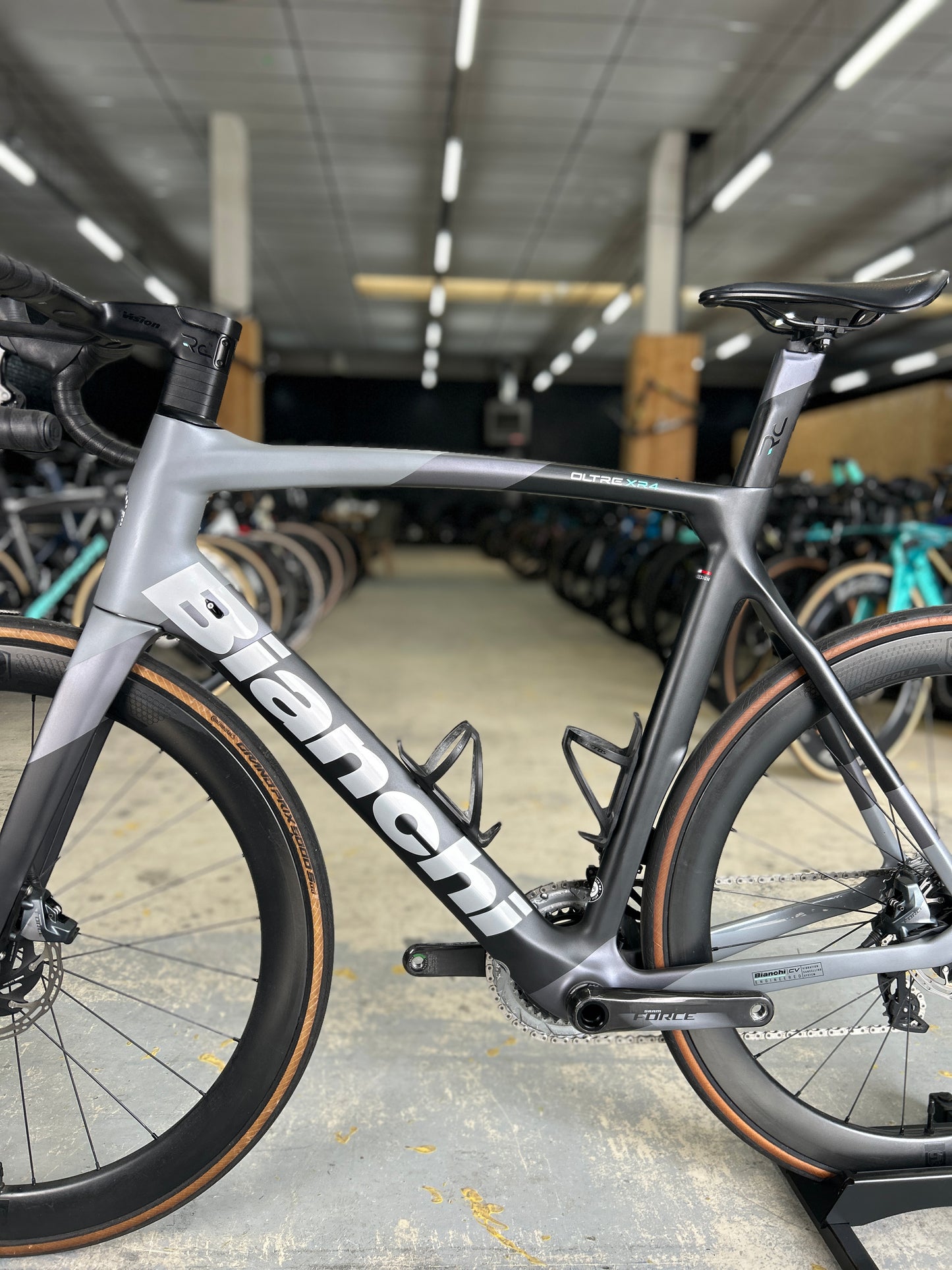 Bianchi Oltre XR4 AXS Carbon Road Bike