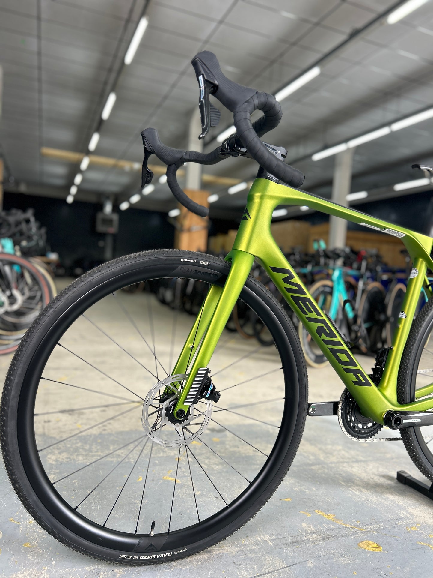 Showroom Model Merida Scultura Endurance GR 8000 Carbon Road Bike