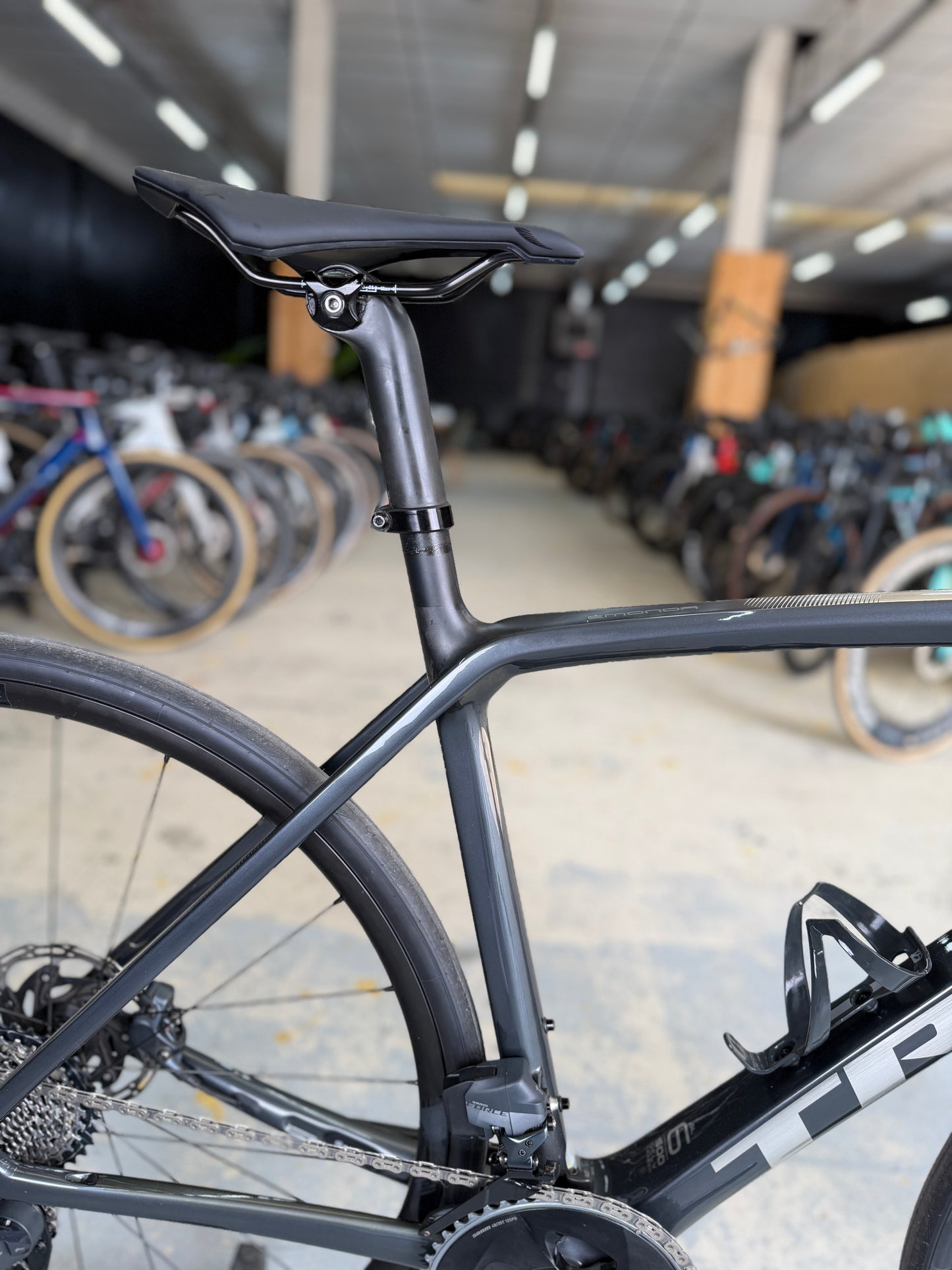 Trek Émonda SL6 AXS Carbon Road Bike