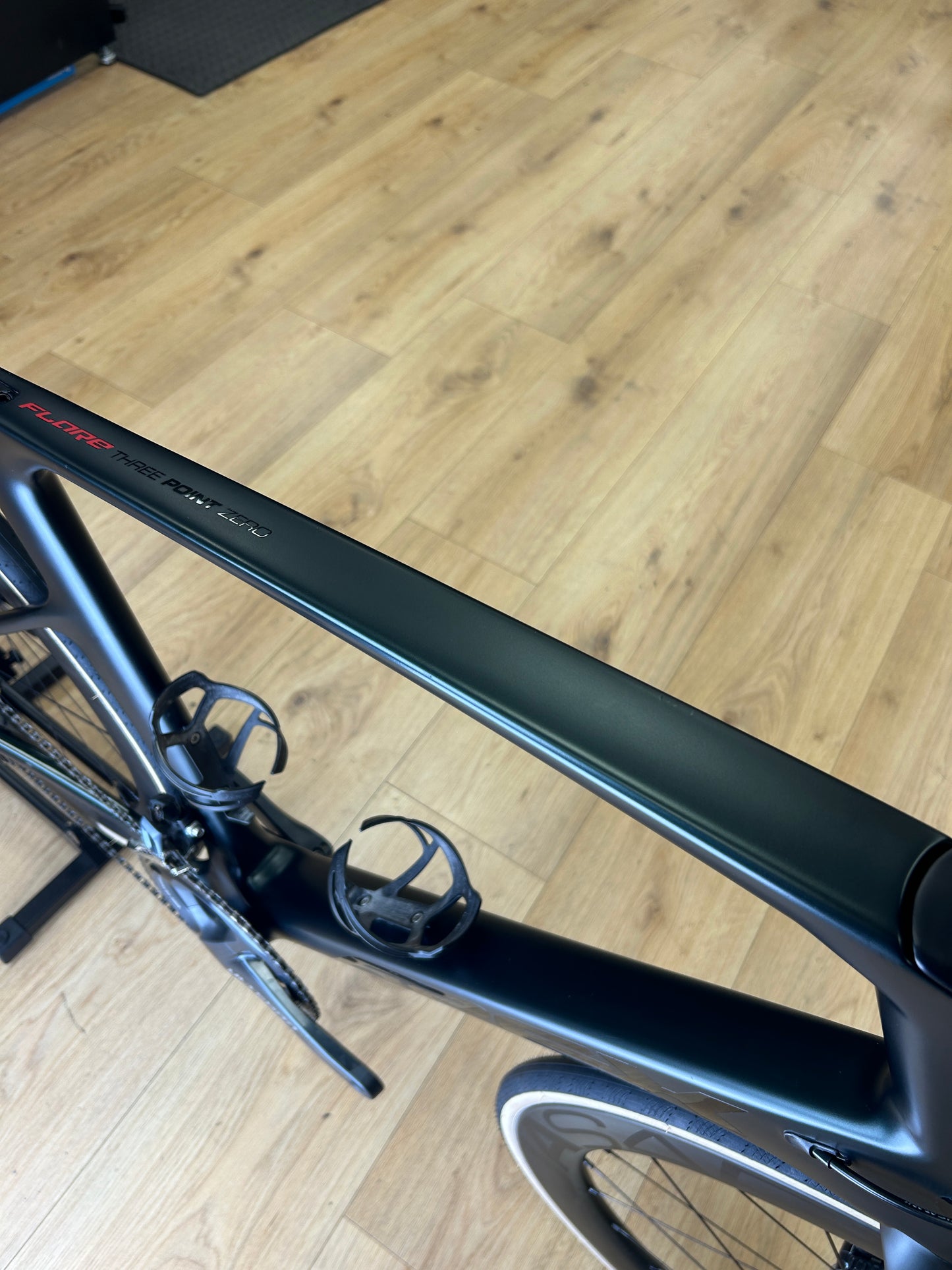 Apex Flare 3.0 Disc Carbon Racefiets