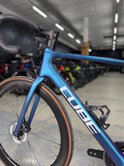 Cube Attain C:62 SLT Di2 Carbon Racefiets