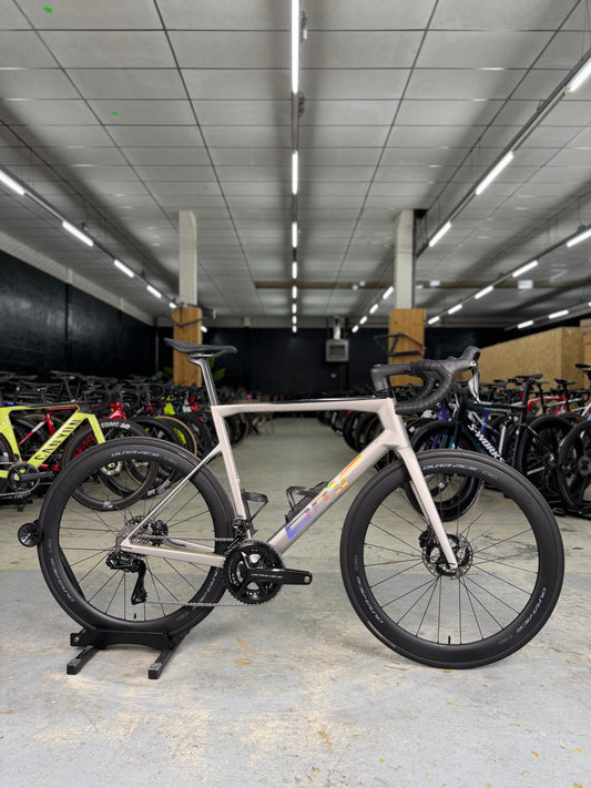BMC Teammachine SLR01 Dura Ace Di2 Carbon Road Bike