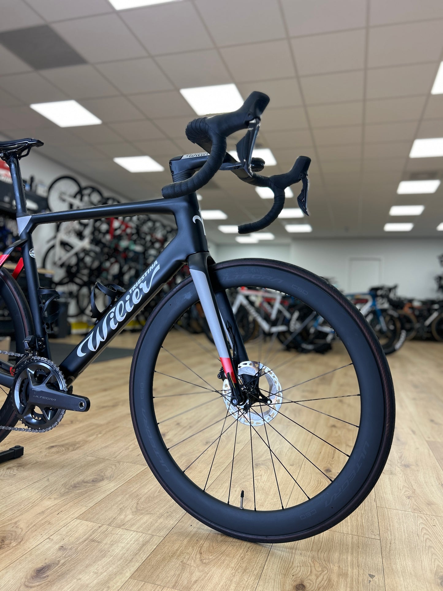 2000km Wilier Filante SLR Di2 Carbon Racefiets