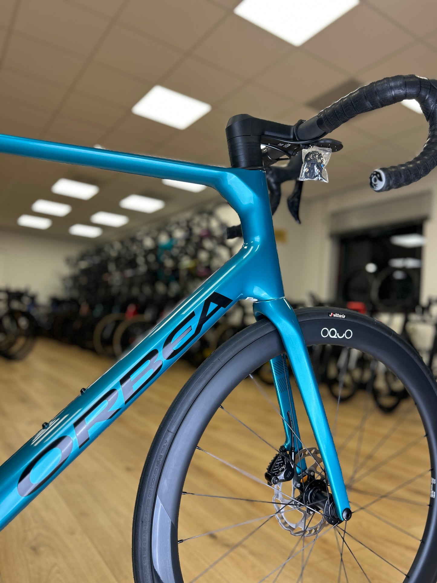 0km Showroom Model Orbea Orca M30iTEAM Di2 Carbon Racefiets