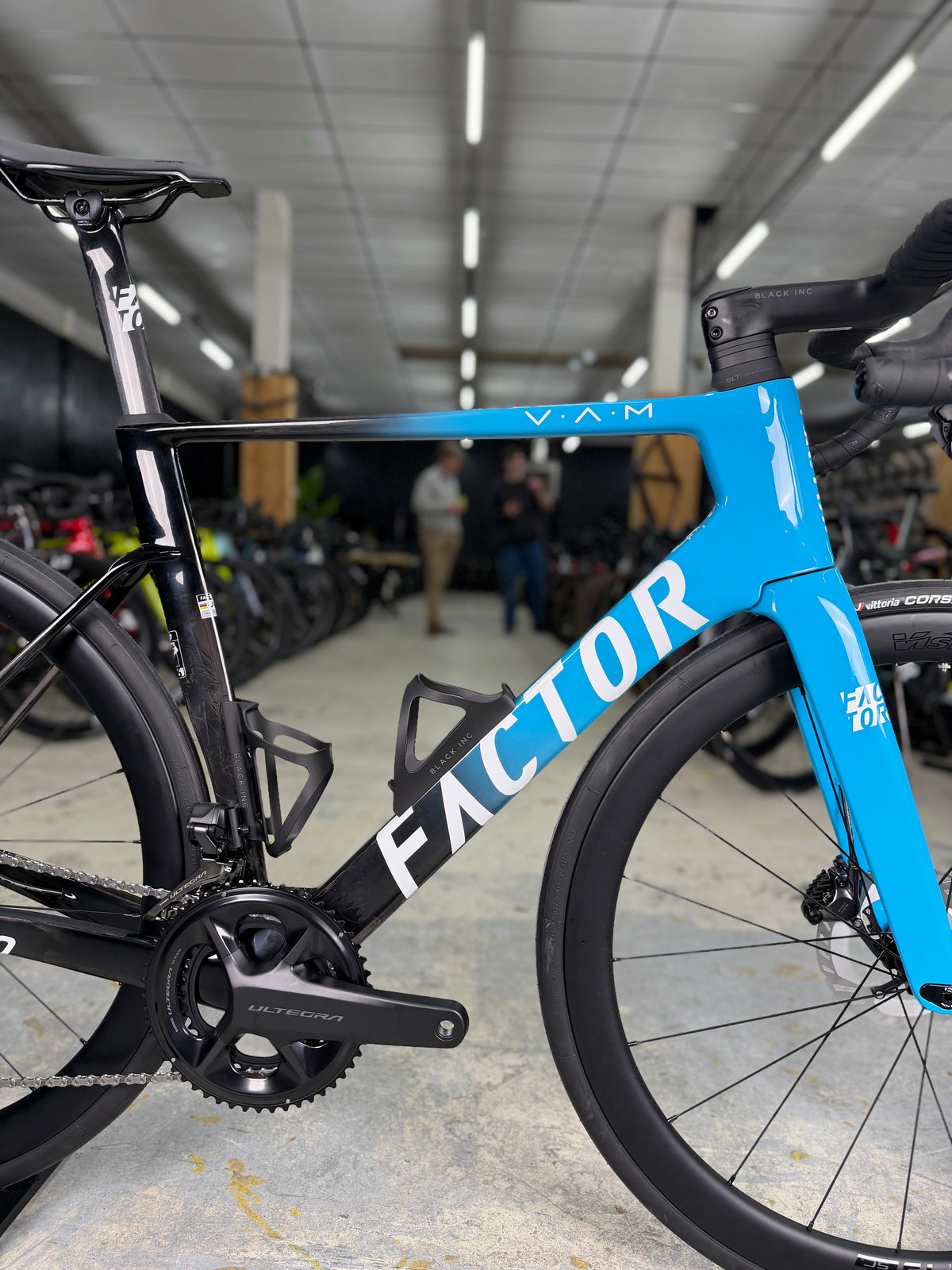 NIEUW Factor Ostro VAM Di2 Carbon Racefiets
