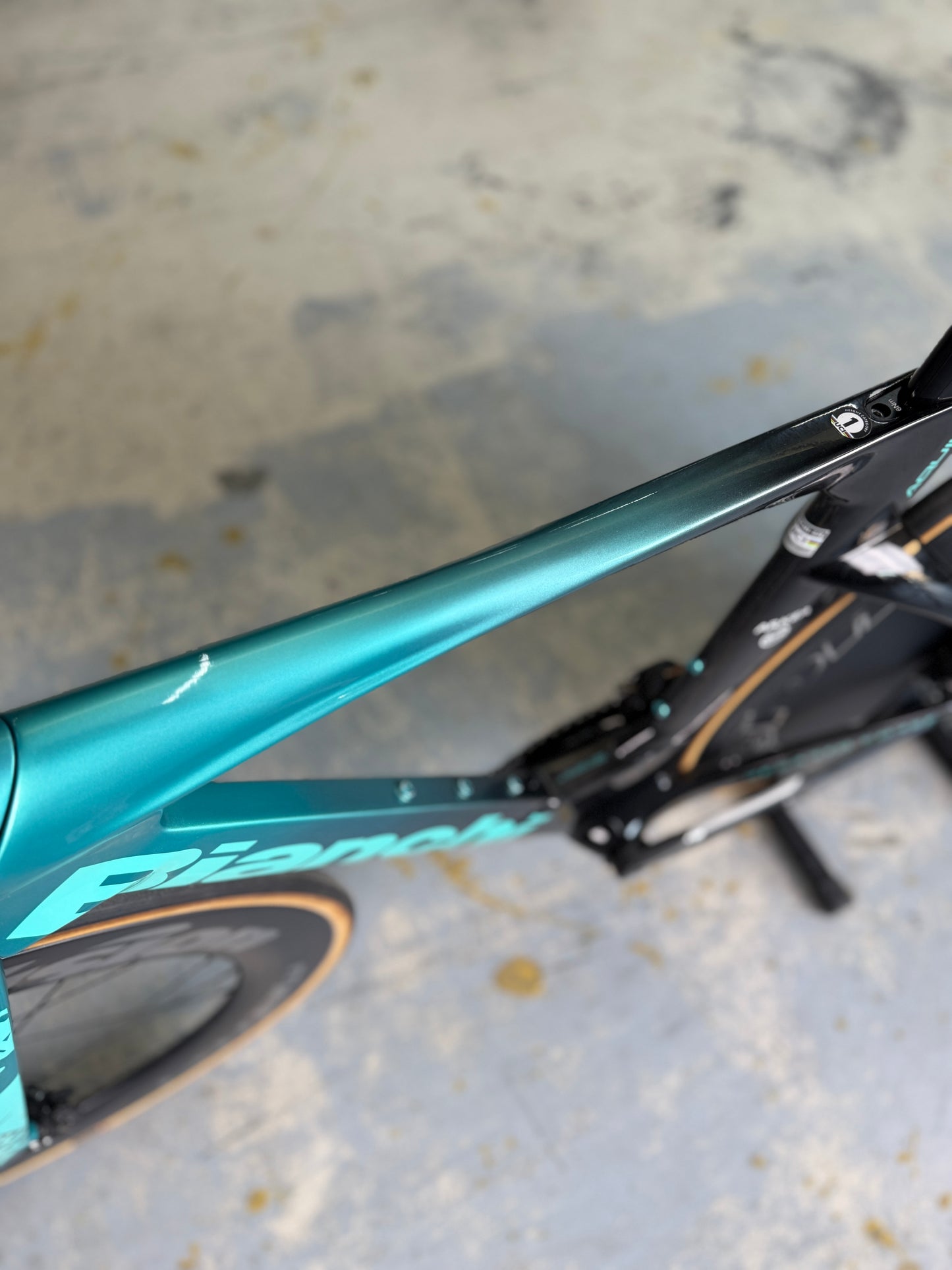 Bianchi Aquila RC Disc Di2 Carbon TT