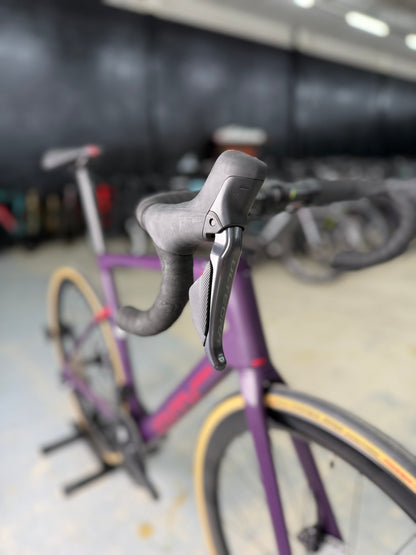 NIEUW BMC Roadmachine 01 Di2 Carbon Racefiets