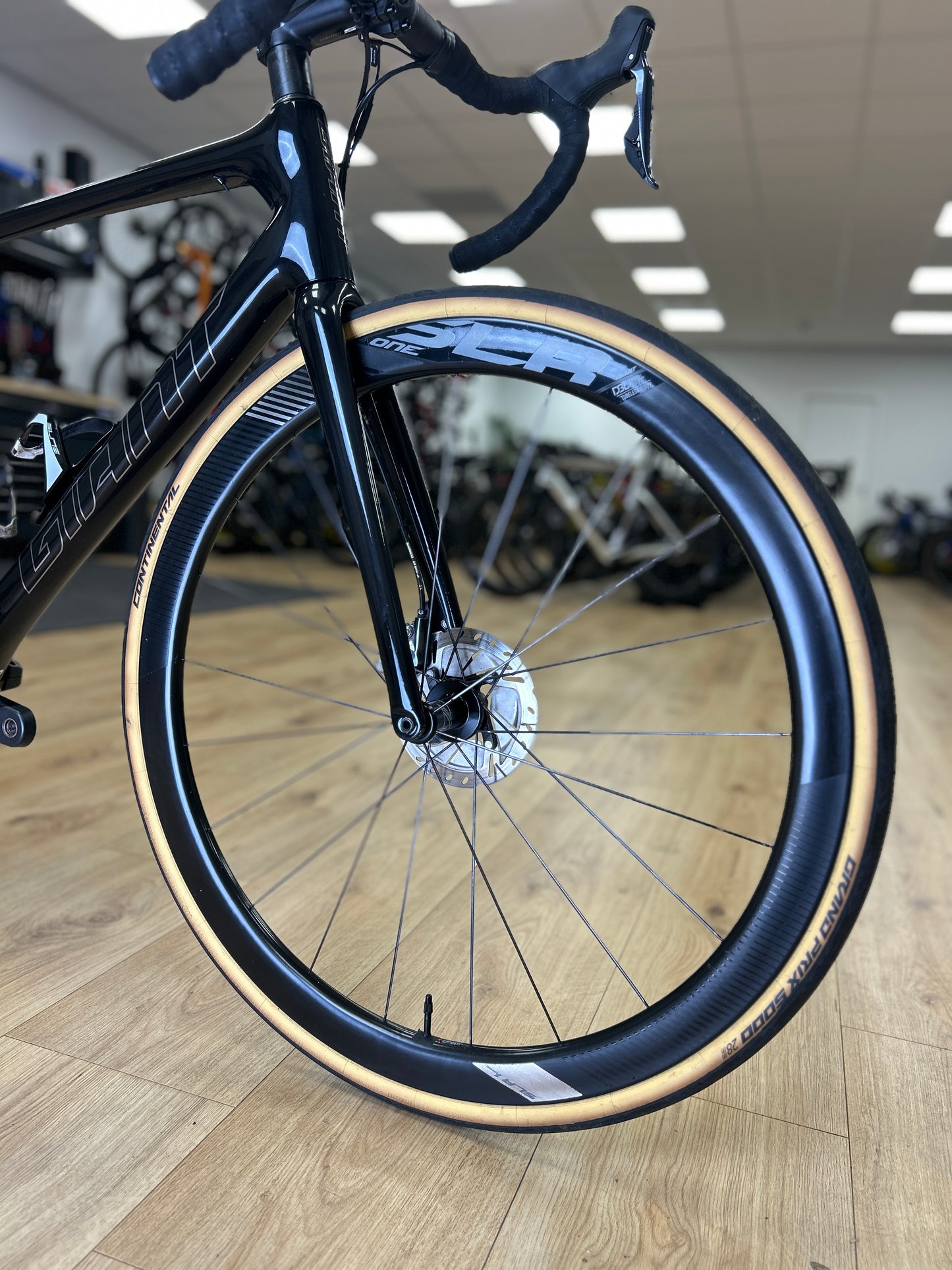 Giant TCR Advanced SL Di2 Carbon Road Bike