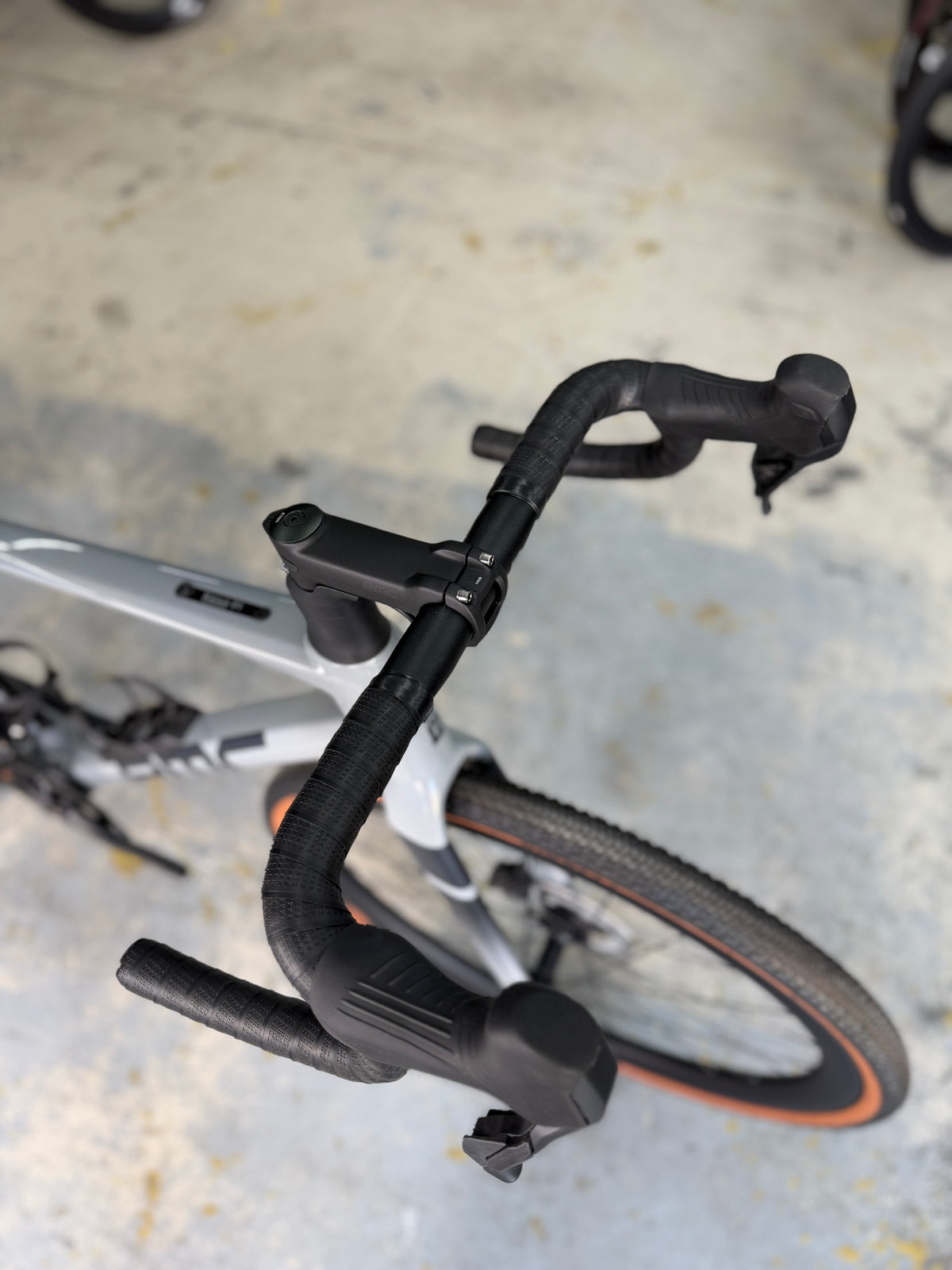 NIEUW BMC Kaius 01 THREE Di2 Gravel Fiets