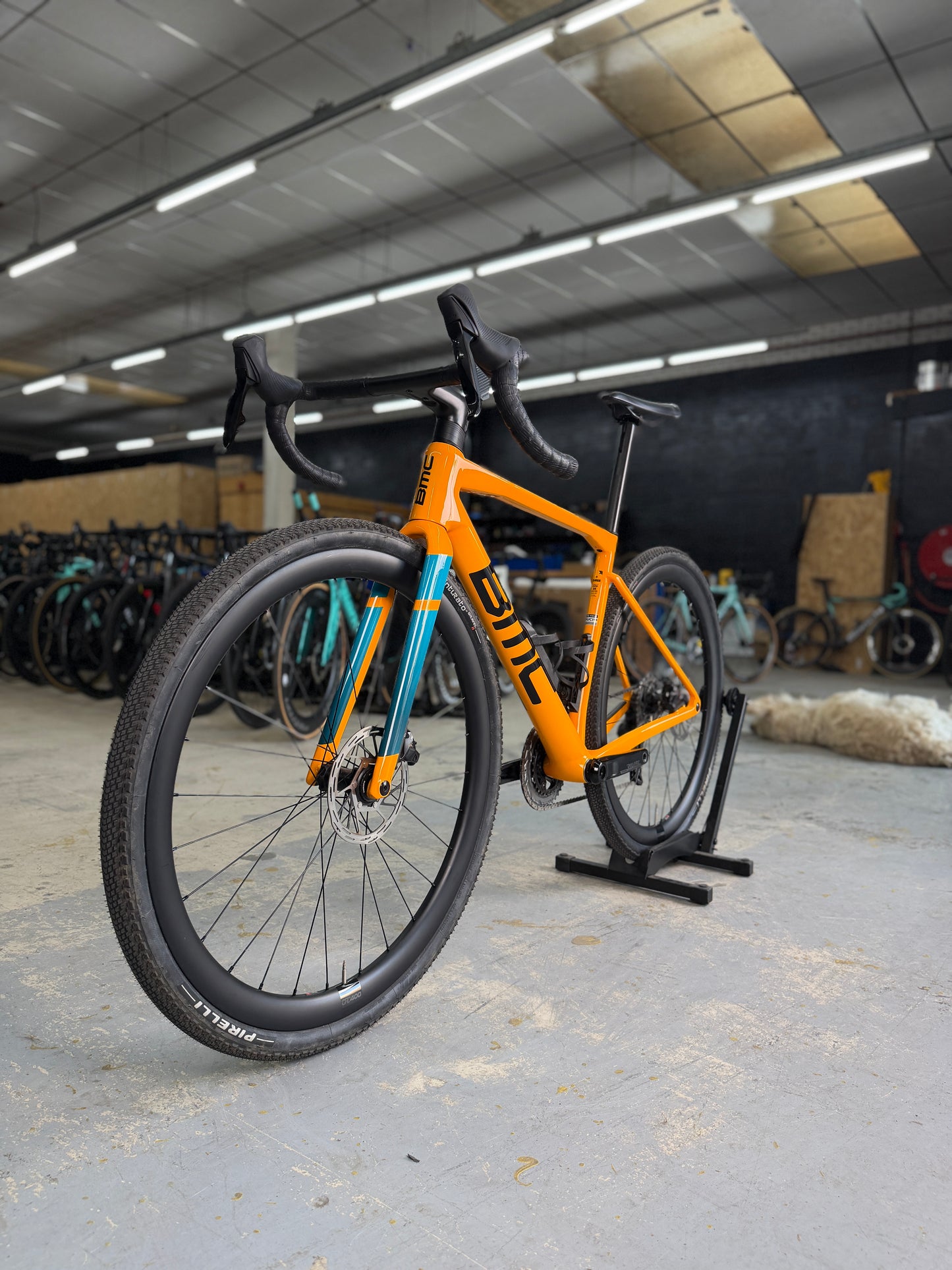 BMC Kaius 01 THREE AXS Gravel Fiets