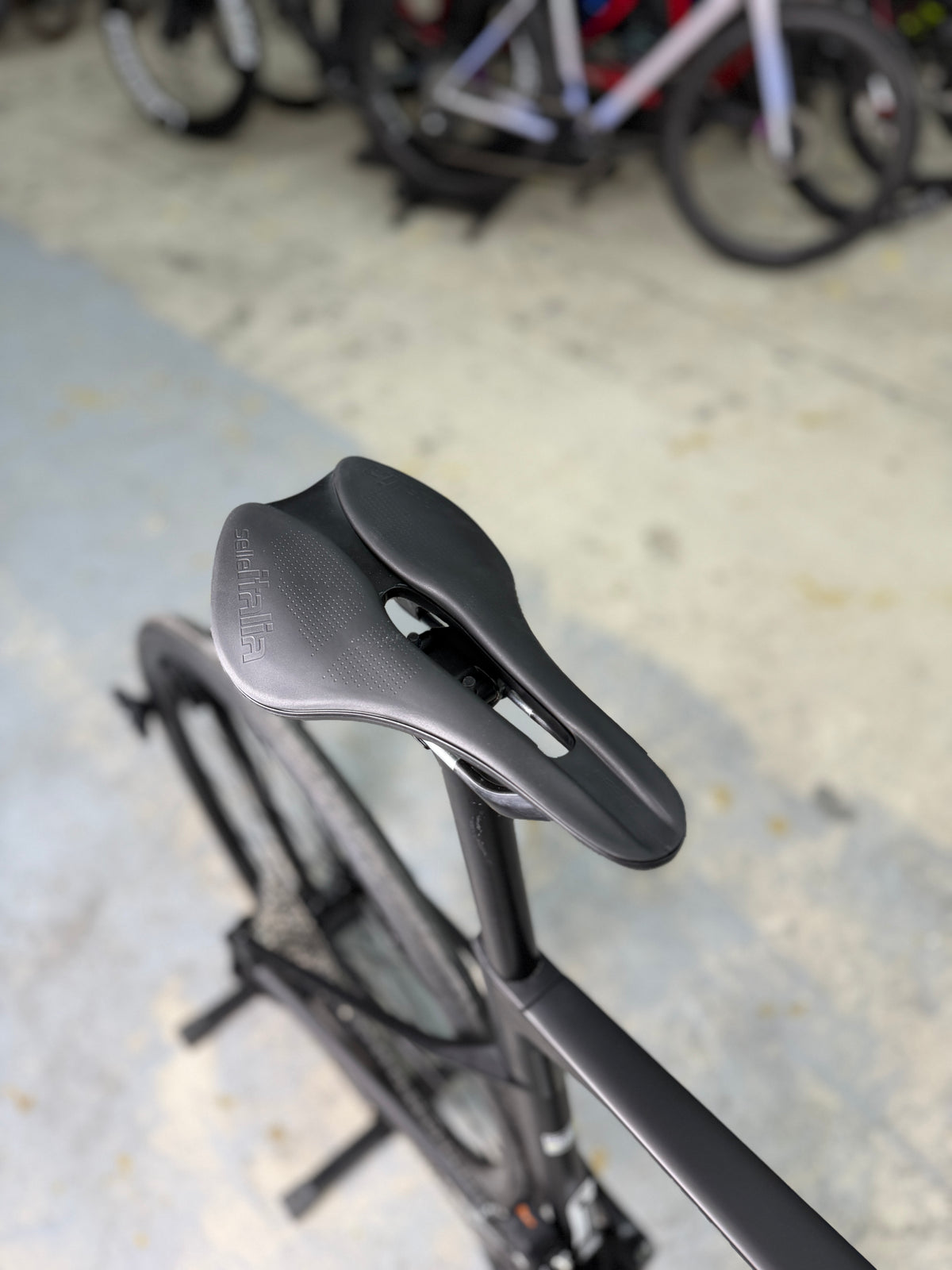 NIEUW BMC Roadmachine TWO Di2 Carbon Racefiets