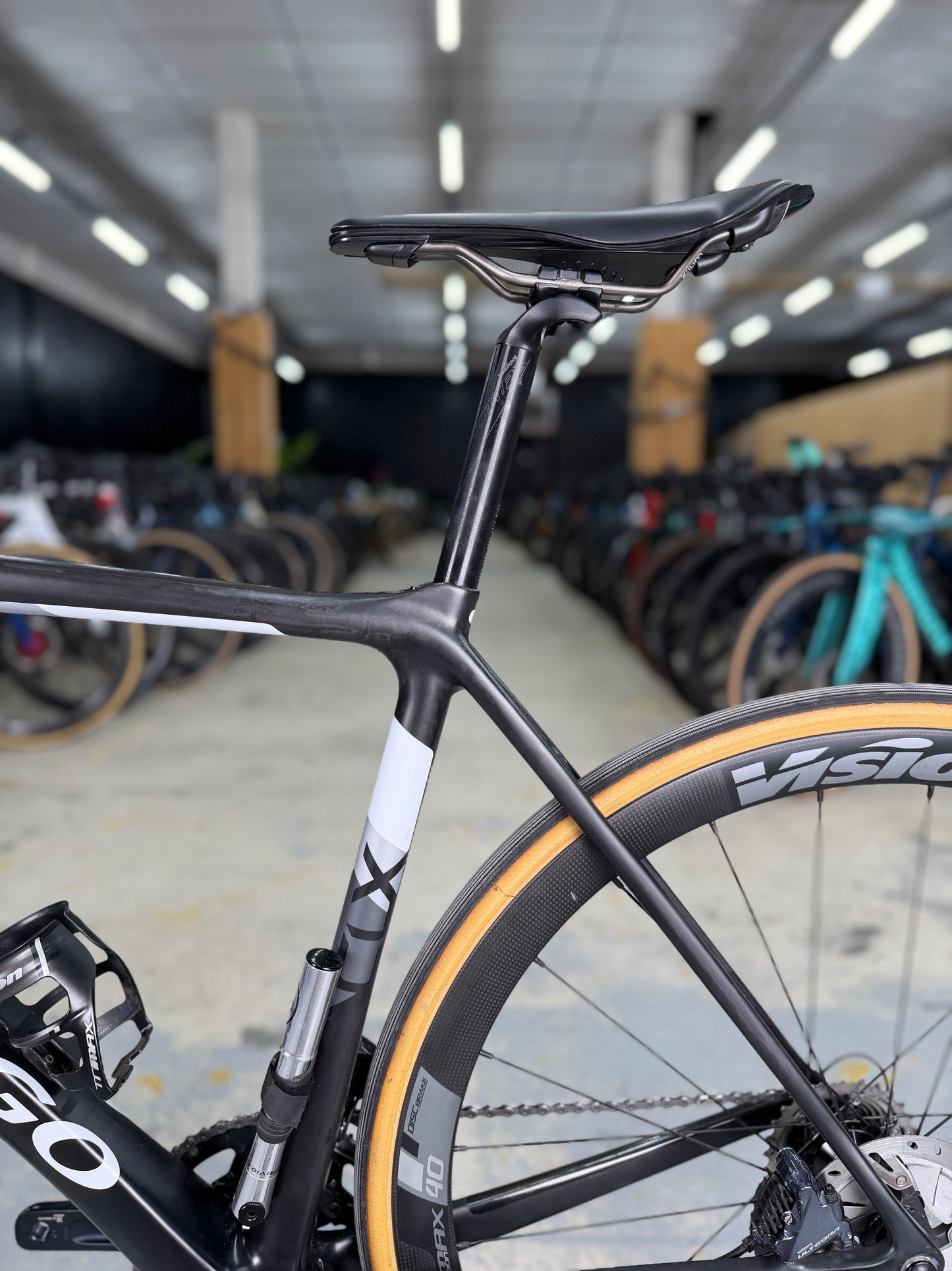 Colnago CLX Di2 Carbon Road Bike